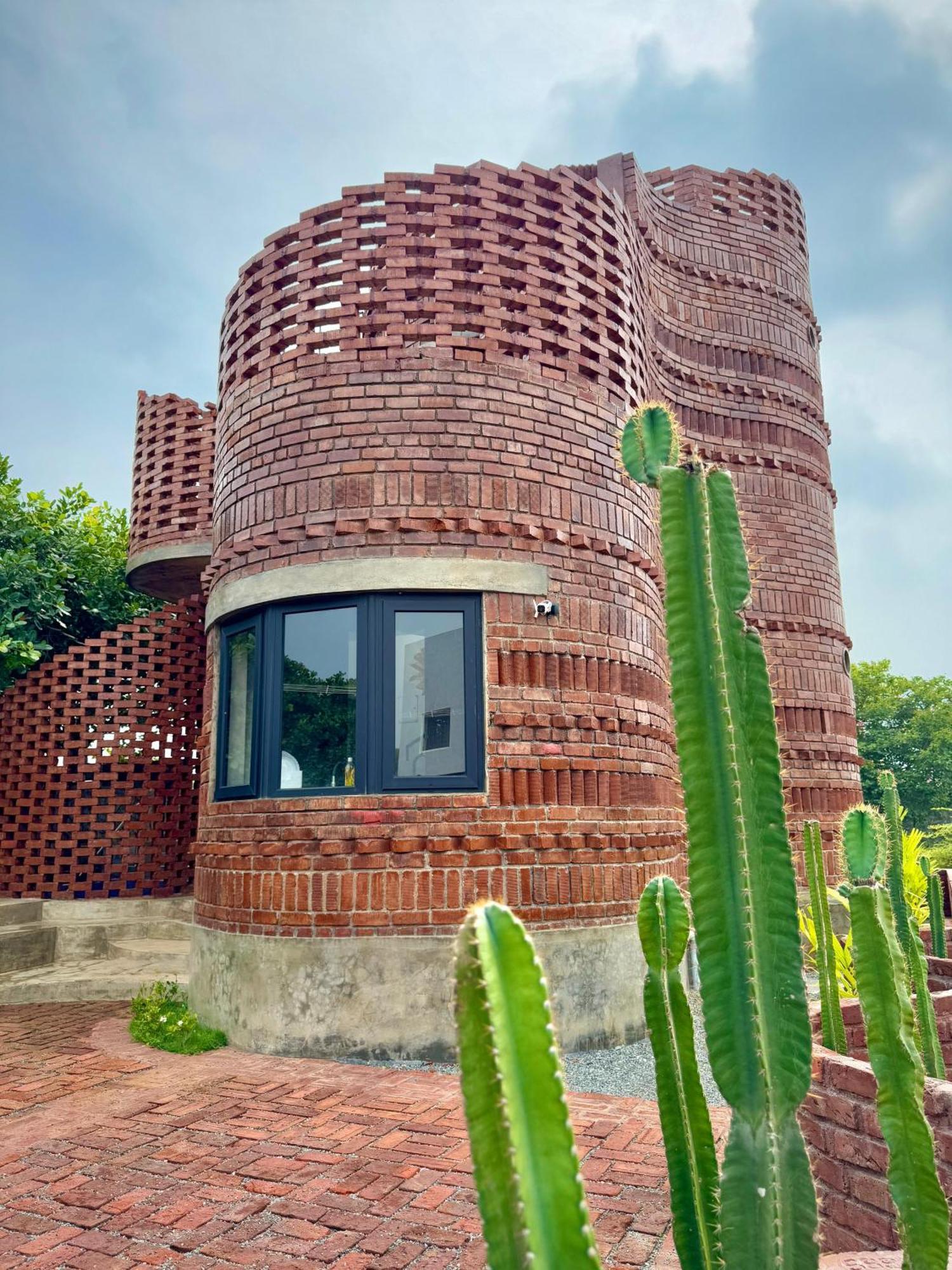 Pool Villa-House Of The Dancing Cactus 퐁디셰리 외부 사진